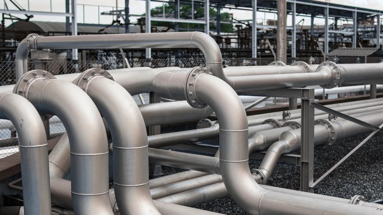 Nitrogen, Vacuum, and Inert Gas Piping Solutions by Luthra Projects