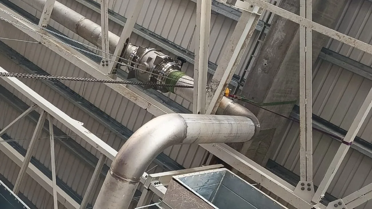 Industrial piping contractors in India providing stainless steel and carbon steel pipeline installation